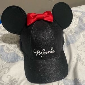 NWOT Minnie Mouse hat